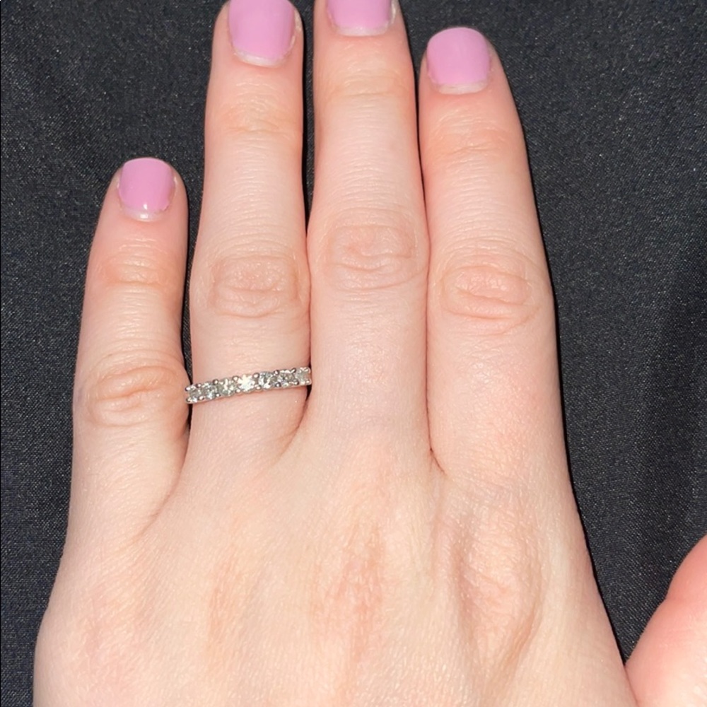 Diamond band